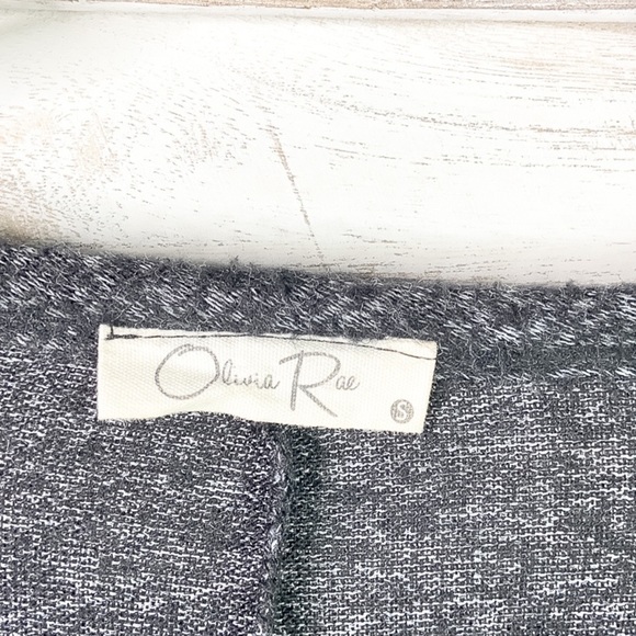 OLIVIA RAE | Lightweight Peplum Soft Sweater Small - Picture 6 of 8